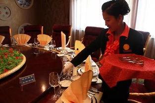 深圳服务员爆料新闻最新,惊人真相曝光！